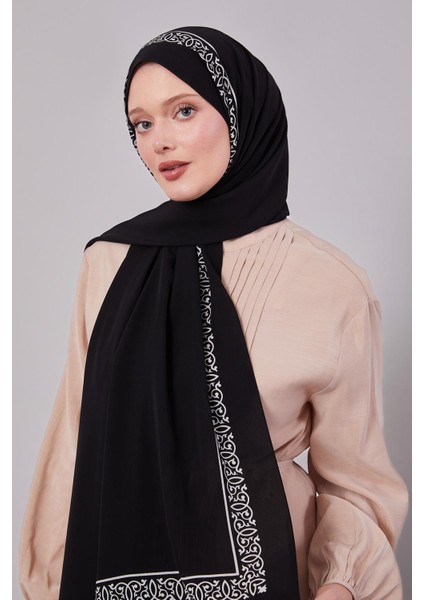 Siyah Desenli Medine Ipeği Şal
