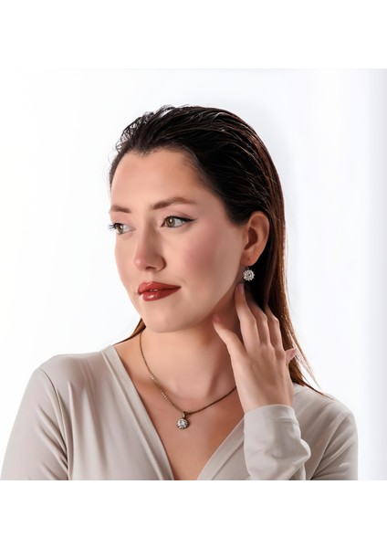 Klasik Işıltı Kadın 2'li Takı Seti Küpe Kolye Takım Bakır El Yapımı Kristal Taşlı Kararma Yapmaz Kutulu