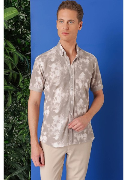 Slim Fit Düğmeli Yaka Batik Desenli Kısa Kol Pamuk Bej Gömlek G 1502