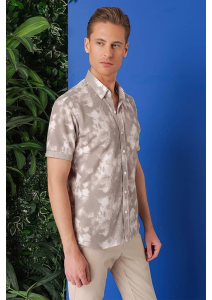 Slim Fit Düğmeli Yaka Batik Desenli Kısa Kol Pamuk Bej Gömlek G 1502 fiyatları