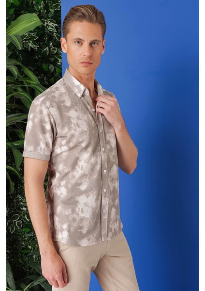 Slim Fit Düğmeli Yaka Batik Desenli Kısa Kol Pamuk Bej Gömlek G 1502 modelleri
