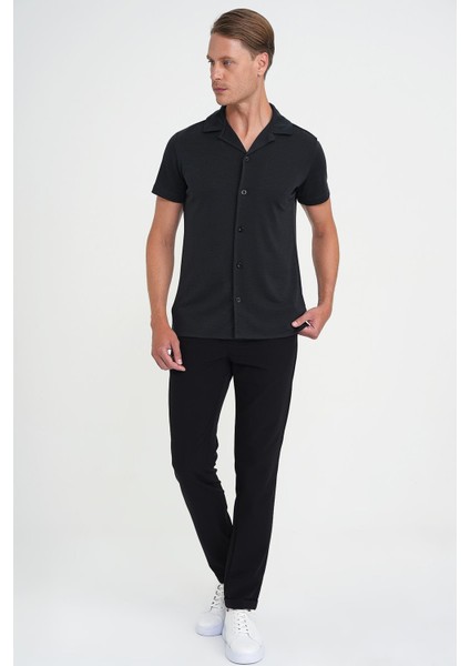 Slim Fit Apaş Yaka Modal Karışımlı Kısa Kol Siyah Gömlek G 1590