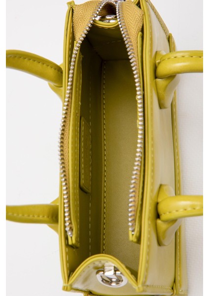 Yeşil Ayarlanabilir Kilit Detaylı El Çantası modelleri