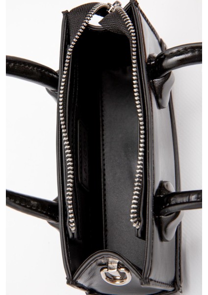 Siyah Ayarlanabilir Kilit Detaylı El Çantası modelleri