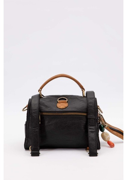 Siyah Çapraz Fermuar Detaylı Sırt Çantası fırsatları