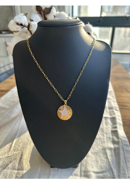 Yıldız Detay Uzun Kolye fırsatları