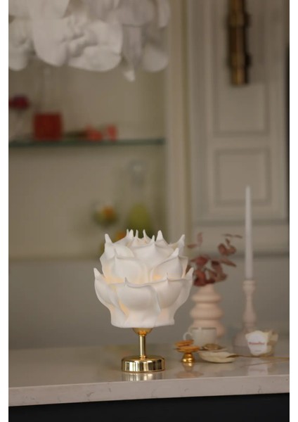 Beyaz Eva Gül Tasarım Şarjlı Masa Lambası- Alt Parlak Gold