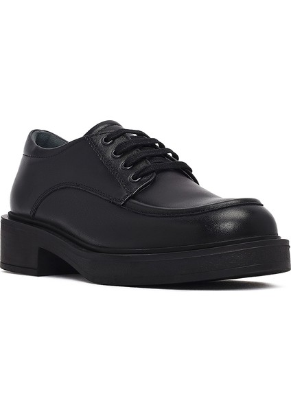 Kadın Siyah Bağcıklı Deri Casual Ayakkabı 25AFD510018