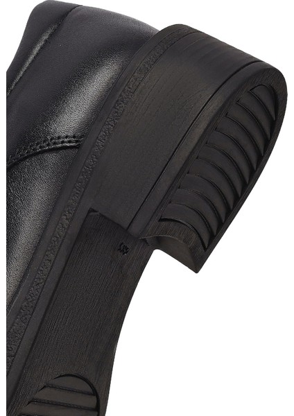 Kadın Siyah Bağcıklı Deri Casual Ayakkabı 25AFD510018