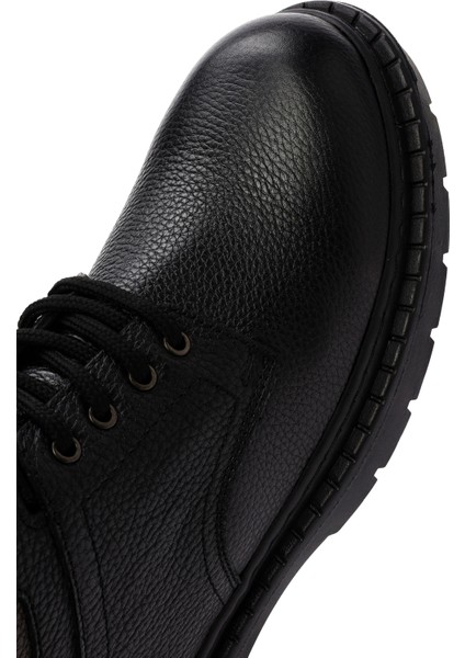 Erkek Siyah Bağcıklı Deri Casual Bot 25WFD7542FT