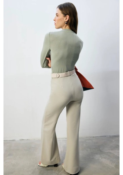 Kadın Çıtçıtlı Dik Yaka Uzun Kollu Basic Body – Rahat Fit, Yeni Sezon, Kadın Body fırsatları