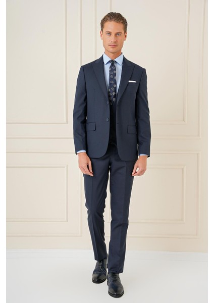 Slim Fit Kırlangıç Yaka Çift Yırtmaçlı Yelekli Klasik Lacivert Takım Elbise Tk 895