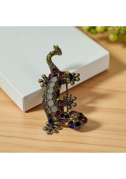 Çelik Broş – Zirkon Taşlı Renkli Modern Hayvan Figürlü Hediyelik Aksesuar Şık Parlak ışıltılı Zarif Tasarım Trend takı Model indirimleri