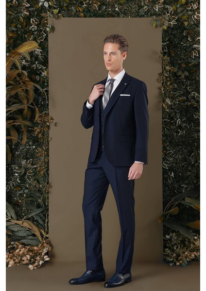 Tk 887 Slim Fit Lacivert Klasik Takım Elbise modelleri