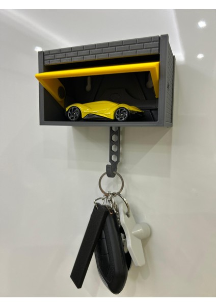 Garaj Tasarımlı Açılabilir Hareketli Kapaklı Anahtarlık (Oyuncak Araba Dahil Değil)