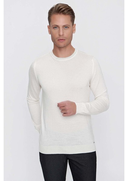 Tr 840 Slim Fit Beyaz Klasik Triko indirimleri