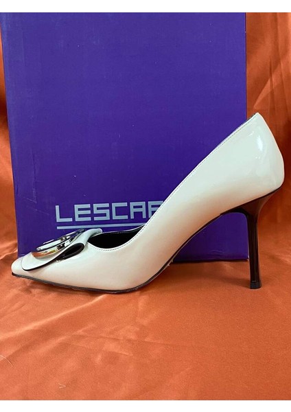 LES019 Bej Rugan Toka Detaylı Kadın Topuklu Ayakkabı Stiletto