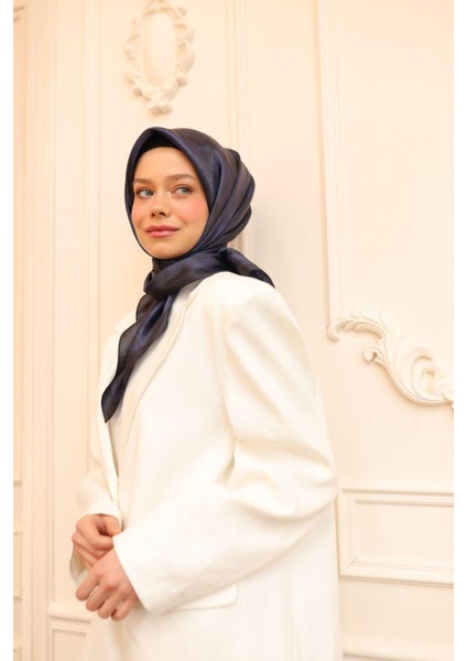 Desenli Shiny Eşarp - 8647 - Koyu Lacivert fırsatları