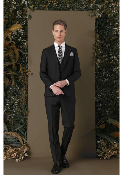 Tk 881 Slim Fit Siyah Klasik Takım Elbise fiyatları