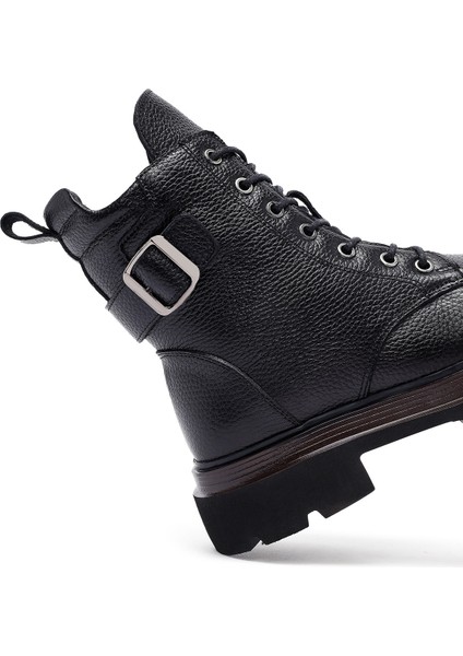 Kadın Siyah Bağcıklı Fermuarlı Deri Postal Bot 25WFD4205FT