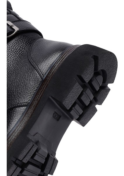 Kadın Siyah Bağcıklı Fermuarlı Deri Postal Bot 25WFD4205FT