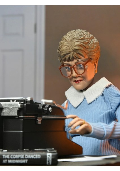 Murder, She Wrote - Jessica Fletcher Clothed Aksiyon Figürü fırsatları