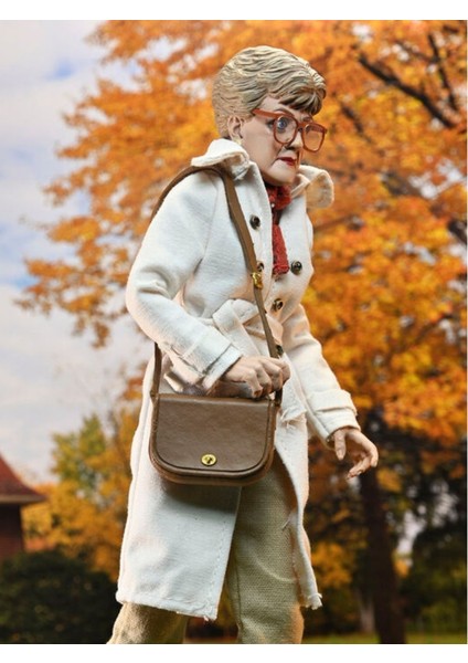 Murder, She Wrote - Jessica Fletcher Clothed Aksiyon Figürü