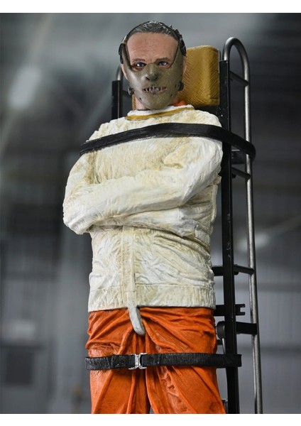 The Silence Of The Lambs - Dr. Hannibal Lecter (Masked) Aksiyon Figürü