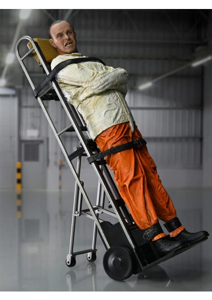 The Silence Of The Lambs - Dr. Hannibal Lecter (Masked) Aksiyon Figürü