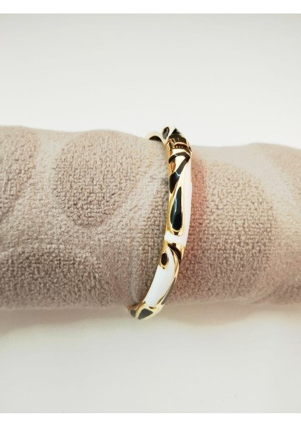 Çelik Mineli Dalgalı Siyah Beyaz Bilezik Mıknatıslı