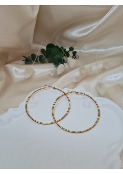 Kadın Altın Renk Büyük Halka Küpe – Minimal ve Şık Tasarım fiyatları