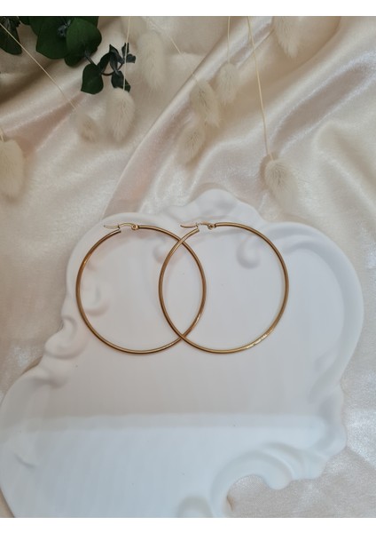 Kadın Altın Renk Büyük Halka Küpe – Minimal ve Şık Tasarım fırsatları