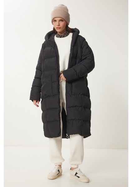 Kapüşonlu Oversize Uzun Şişme Kaban LNT0001 Siyah fiyatları