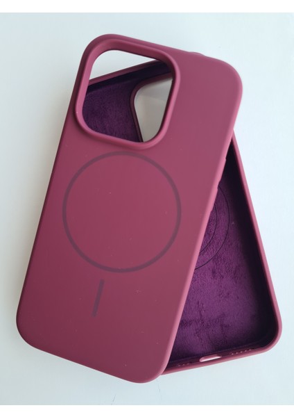 iPhone 14 Pro Magsafe ile Uyumlu Yumuşak Soft Mükemmel Manyetik Leke Tutmaz Esnek Lansman Silikon Kılıf