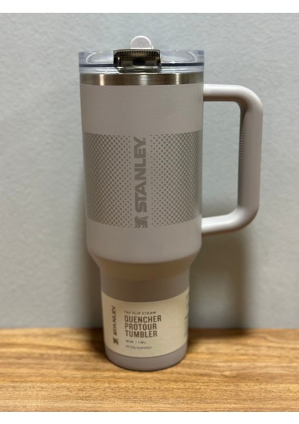 The Quencher Protour Flip Straw Tumbler Pipetli Termos | 1.2l indirimleri