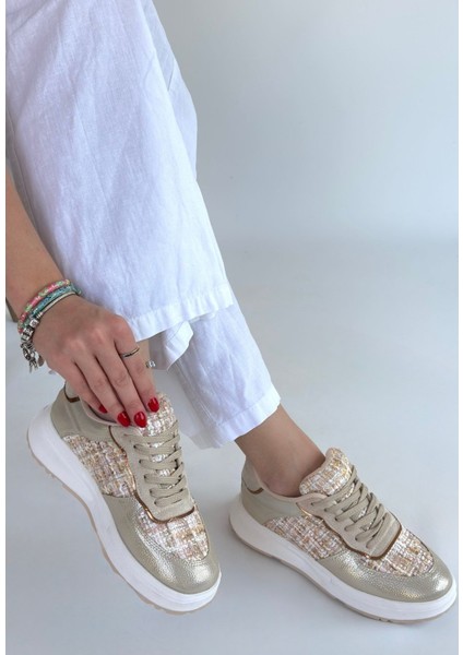 Bej Bağcıklı Kadın Spor Ayakkabı