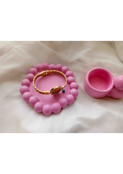 Modern ve Eğlenceli: Tavşanlı Şamdan ve Pembe Takı Düzenleyici Seti modelleri