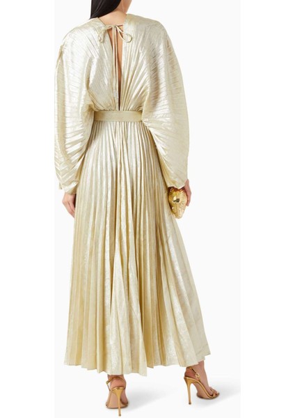 Altın Renkli Pleated Elbise - D-V Yakası - D Halkalı Bel Kemeri - %100 Polyester modelleri