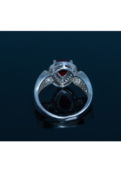 925 Ayar Gümüş Kırmızı Zirkon Taşlı Kadın Yüzük Parmağa Göre Ayarlanır 4.66 gr fiyatları