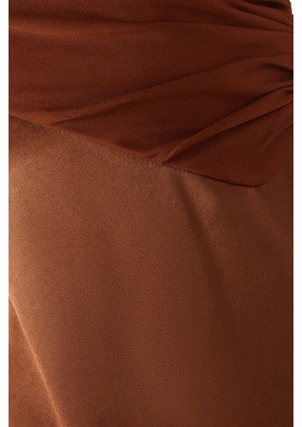 Drapeli Maxi Elbise Uzun Kol, Asimetrik Yaka, Taffeta Kumaş fırsatları