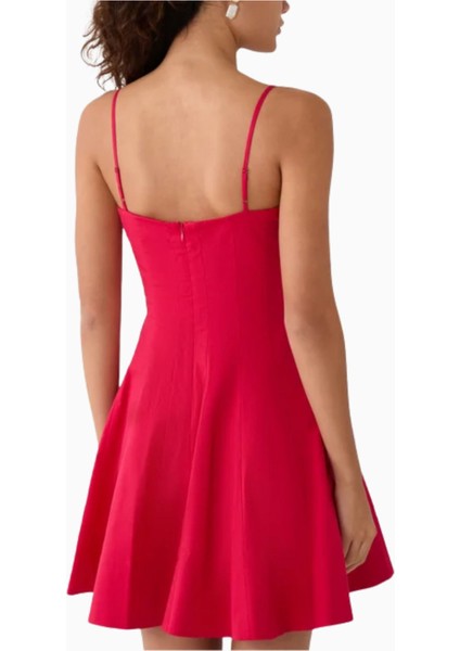 Wylie Mini Dress, A Kesim, Vücuda Oturan Korsaj ve Uçuşan Etek modelleri