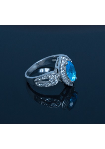 Doğal London Mavi Topaz ve Beyaz Zirkon Taşlı 925 Ayar Gümüş Kadın Yüzük 4.37 gr modelleri