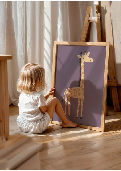 Gentle Giraffe - Doğal Ahşap Çerçeveli Tablo - Yumuşak Çocuk Posteri