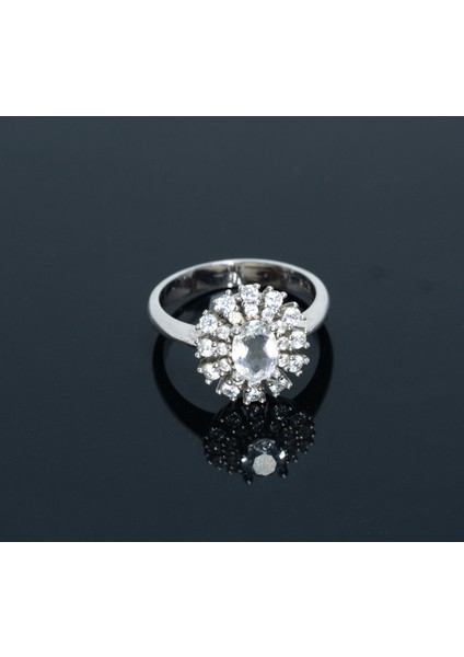 Zirkon Taşlı Çiçek Tasarımlı 925 Ayar Gümüş Kadın Yüzük Parmağa Göre Ayarlanır 3.85 gr