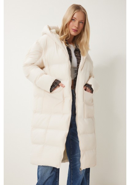 Kapüşonlu Oversize Uzun Şişme Kaban LNT0001 Kemik modelleri