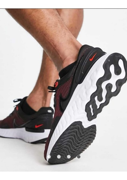 React Miler 3 Road Running Erkek Spor Ayakkabısı Dar Kalıp ! Cng-Store® fiyatları