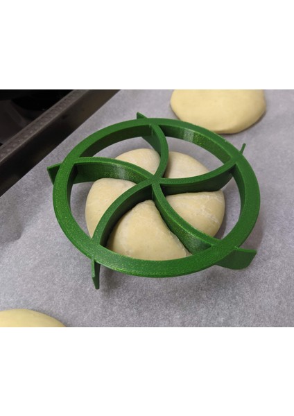 Breadkit – Çiçek Desenli Ekmek Aparatı indirimleri