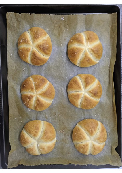 Breadkit – Çiçek Desenli Ekmek Aparatı