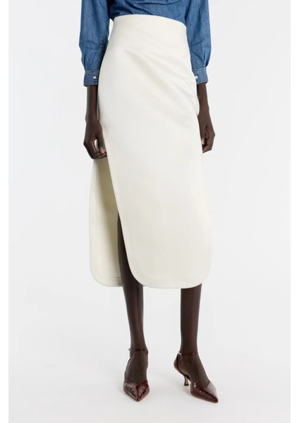 Inci Beyazı Yüksek Bel Duchesse Saten Yırtmaçlı Etek Zarif ve Yapısal Tasarım modelleri