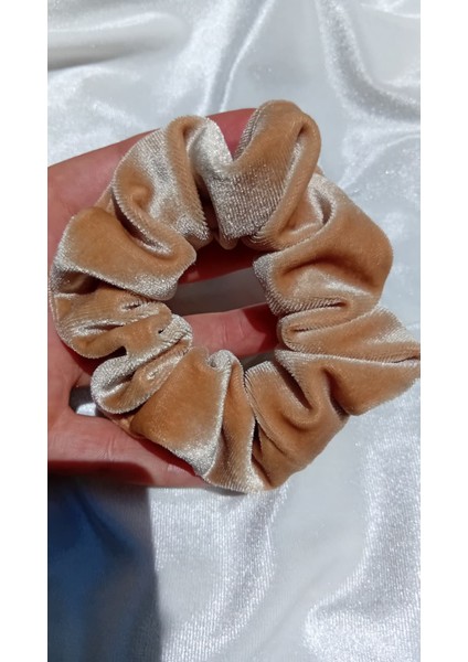 “latte” – Açık Kahverengi Kadife Scrunchie Saç Tokası indirimleri